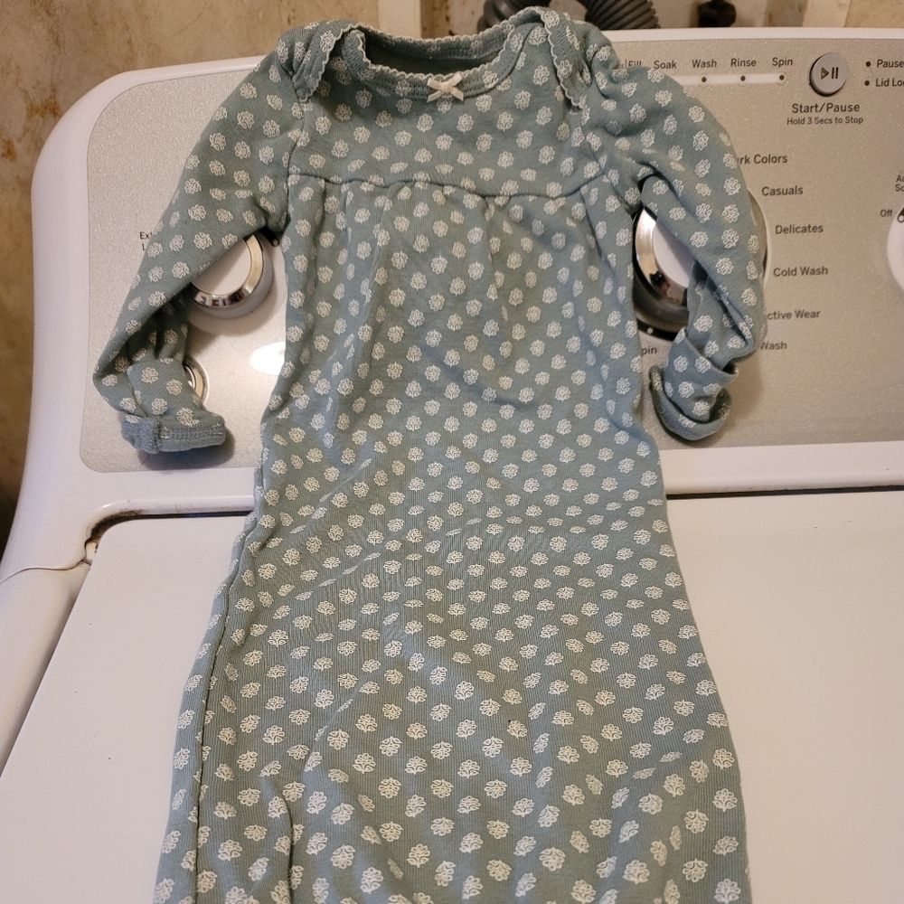 Carter's NB Nightgown